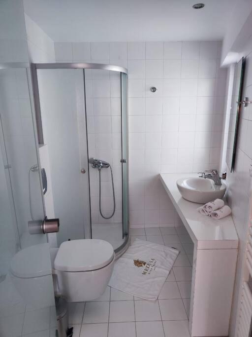 Gazi Pool House Apartamento Atenas Exterior foto